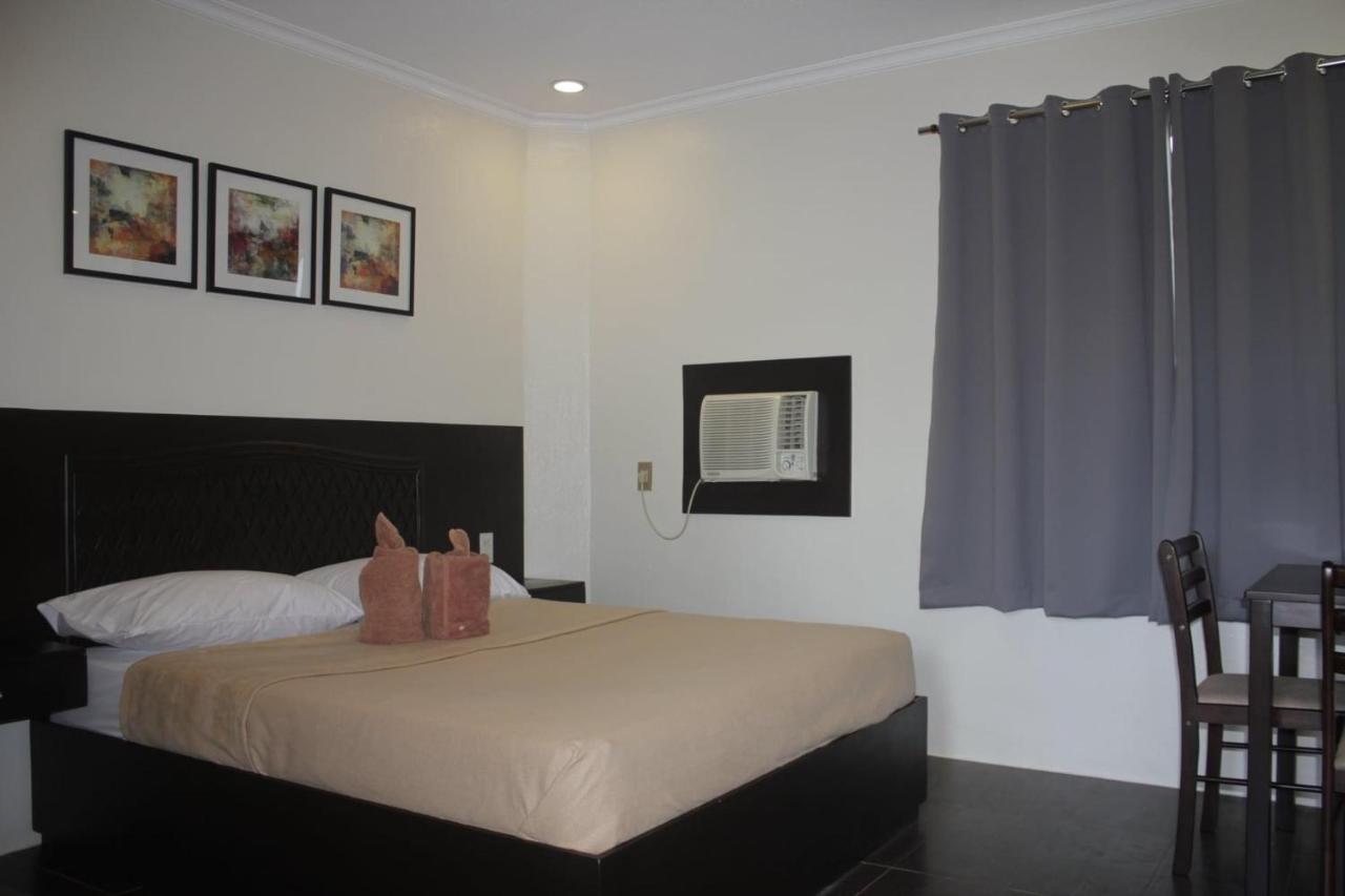 Отель Red Knight Gardens Davao Экстерьер фото