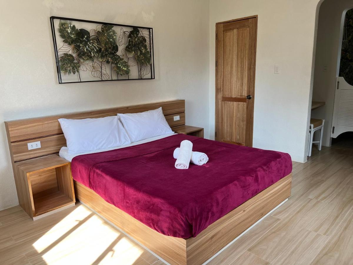 Отель Red Knight Gardens Davao Экстерьер фото