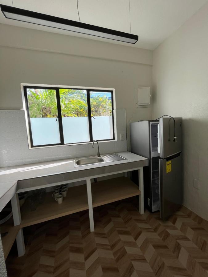 Отель Red Knight Gardens Davao Экстерьер фото